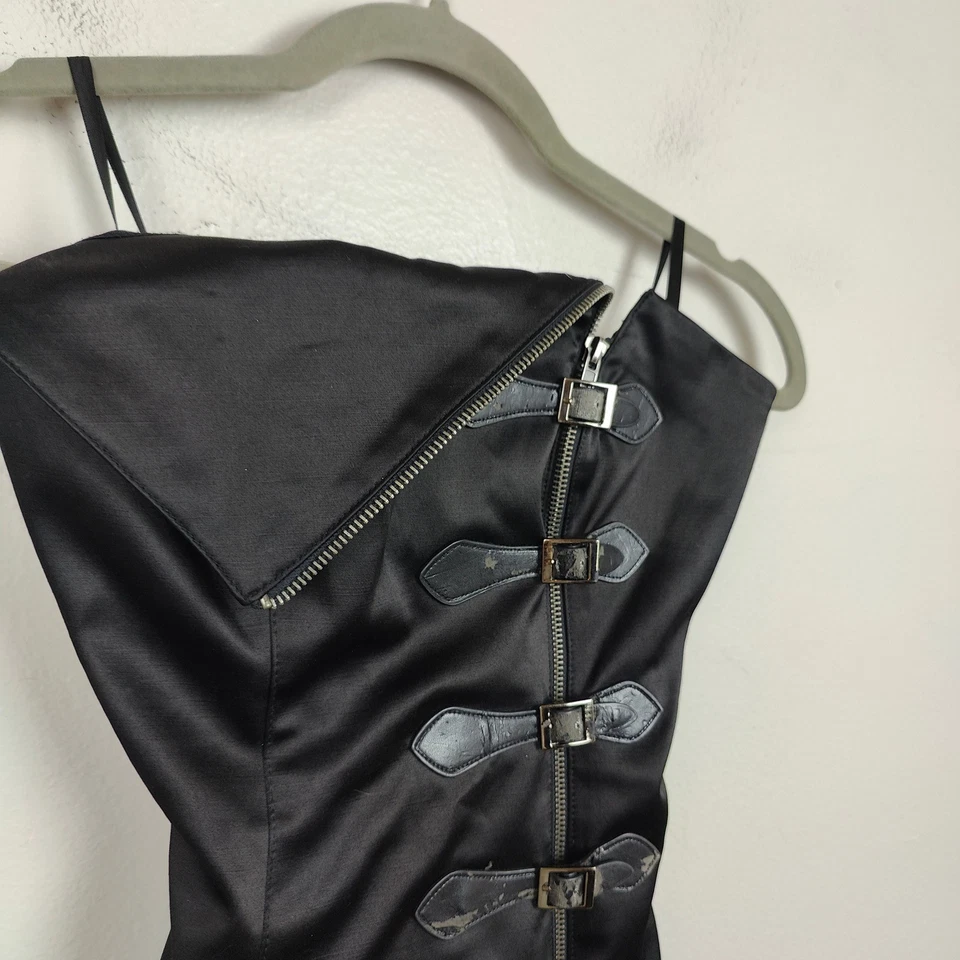 Top corsé vintage Y2K Bebe para mujer XXS negro detalle de hebilla imitación cuero cremallera gótico Foto 3 de 4