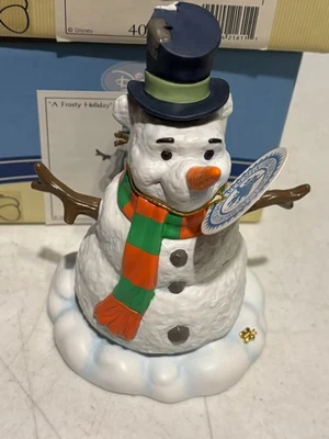 ENESCO Disney Winnie the Pooh & Friends A Frosty Holiday Figurine Statue 4013955 New