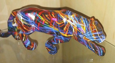 Graffiti ART Designer Skulptur - Löwin Pirsch