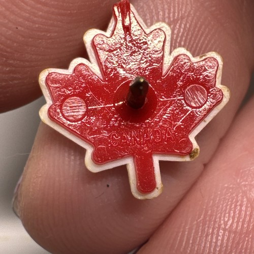Maple Leaf Kanada rot weiß Kunststoff Krawattennadel Hut Jacke Anstecknadel Vintage - Bild 5 von 15