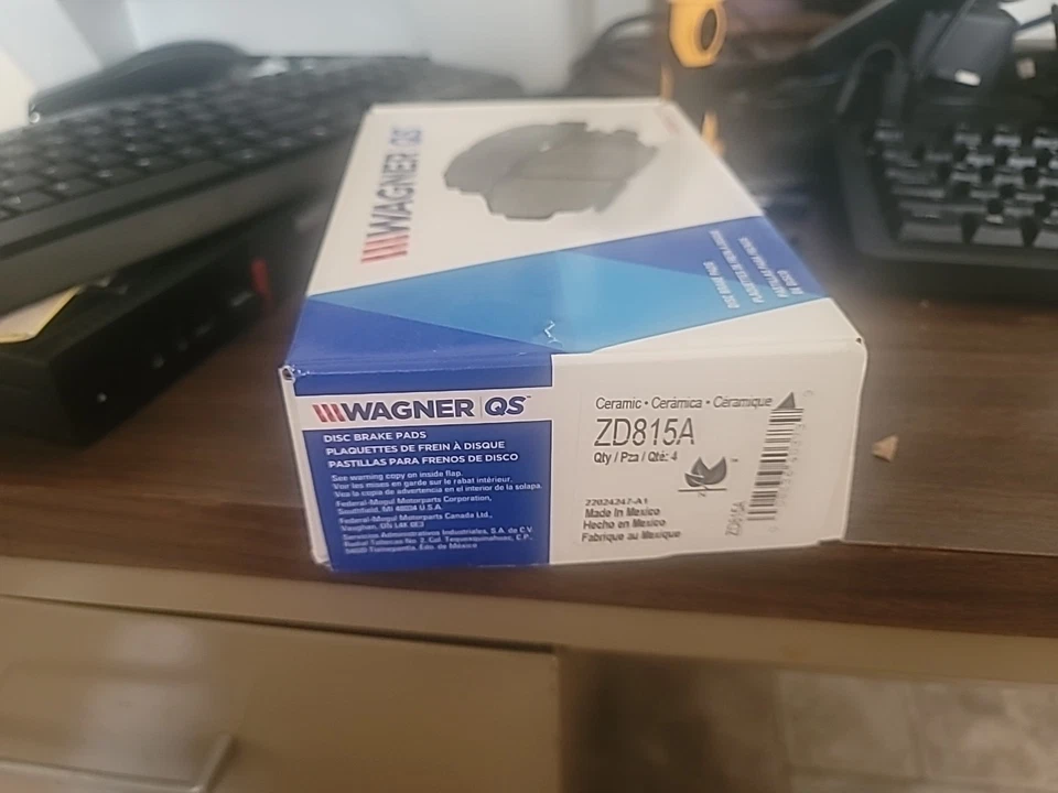 Pastillas de freno de disco Wagner QS para Nissan Sentra 2016 y más allá incluye herrajes  Foto 3 de 3