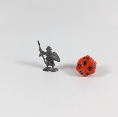 GRENADIER AD&D Metal RPG Miniature CLERIC w/ STAVE #8001b Action Art Explorers