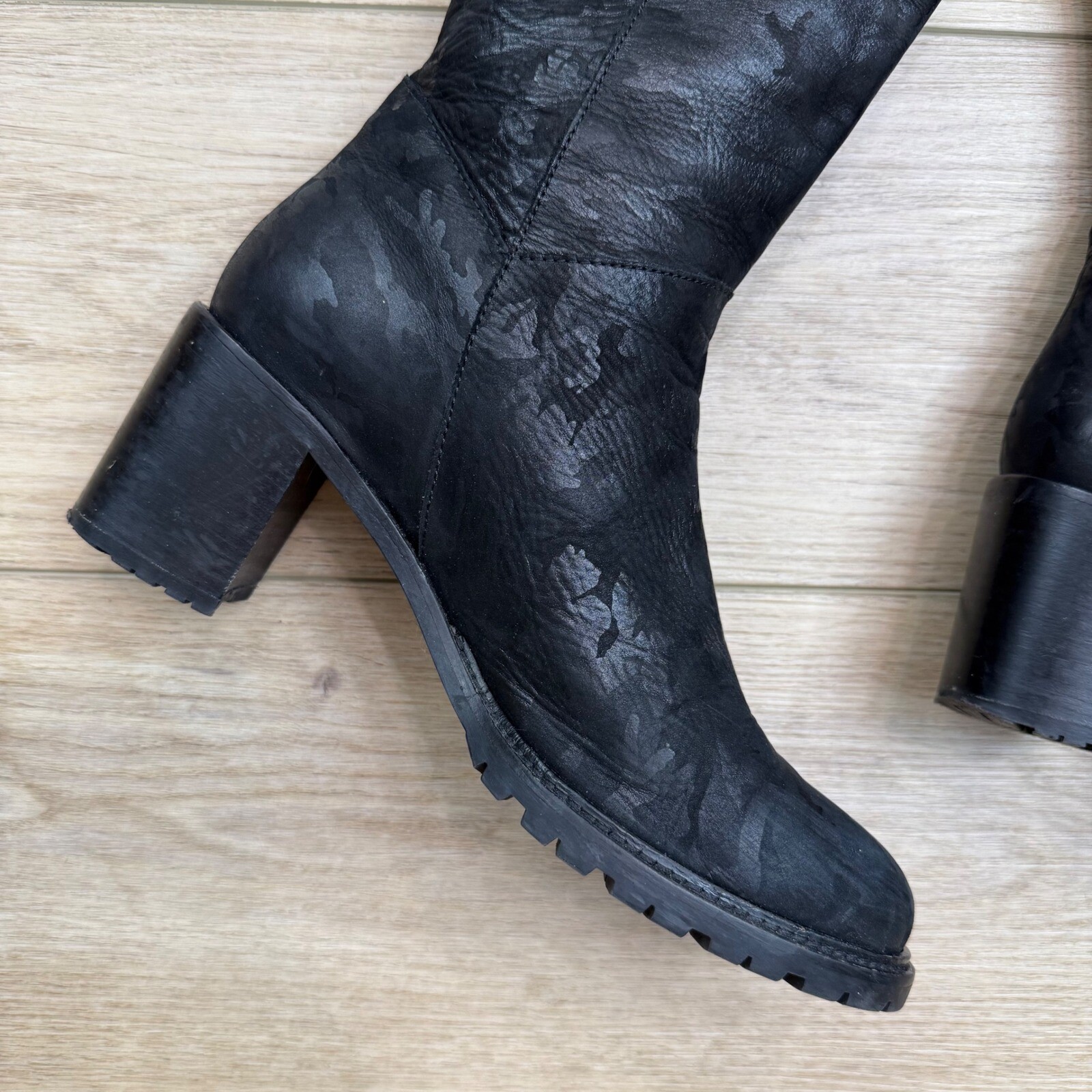 SAOLA Stivali alti Ross & Snow Rosina in pelle nera tacco a blocco suola a strappo mimetici 8 5