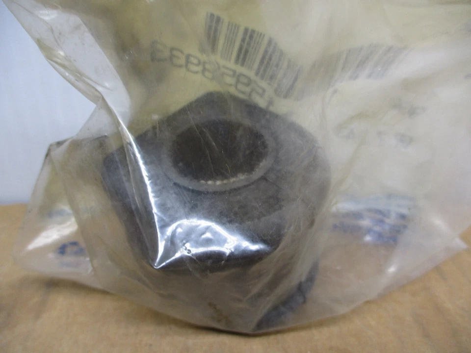 Nuevo aislador GM 15958933 OEM Foto 3 de 4