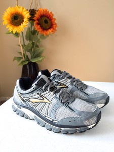 brooks shoes beast 12