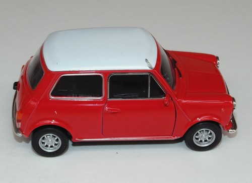 MINI COOPER 1300 1969 DIECAST 1:34:39 AUTOS DE COLECCION COLOMBIA - Picture 6 of 8