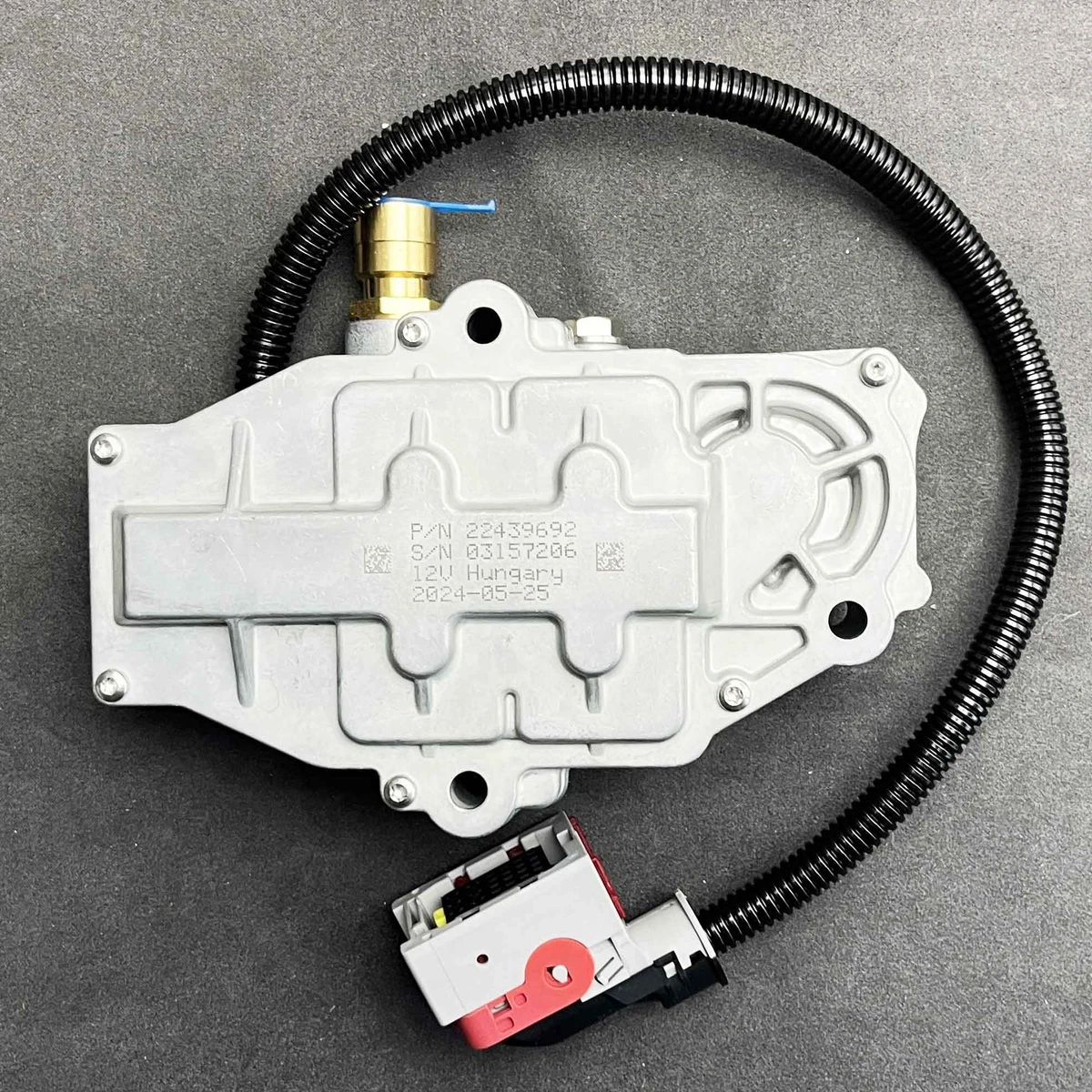 New 12V Clutch Control Solenoid Valve for 22439692 Volvo