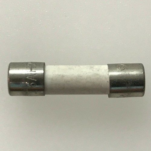 4230251201, VD7-0648-001, 4230251607, 996500019063, 93K0012, FUSIBLE 250V 8A, FUSIBLE - Imagen 2 de 3