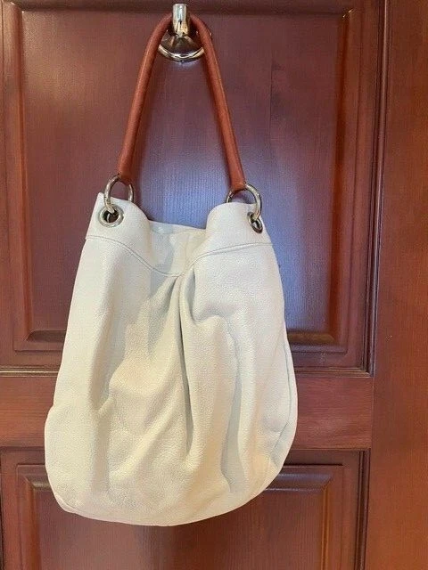 ROOT CANADA «ОЛИВИЯ» белый коричневый кожаный наплечная сумка - Изображение 4 из 4