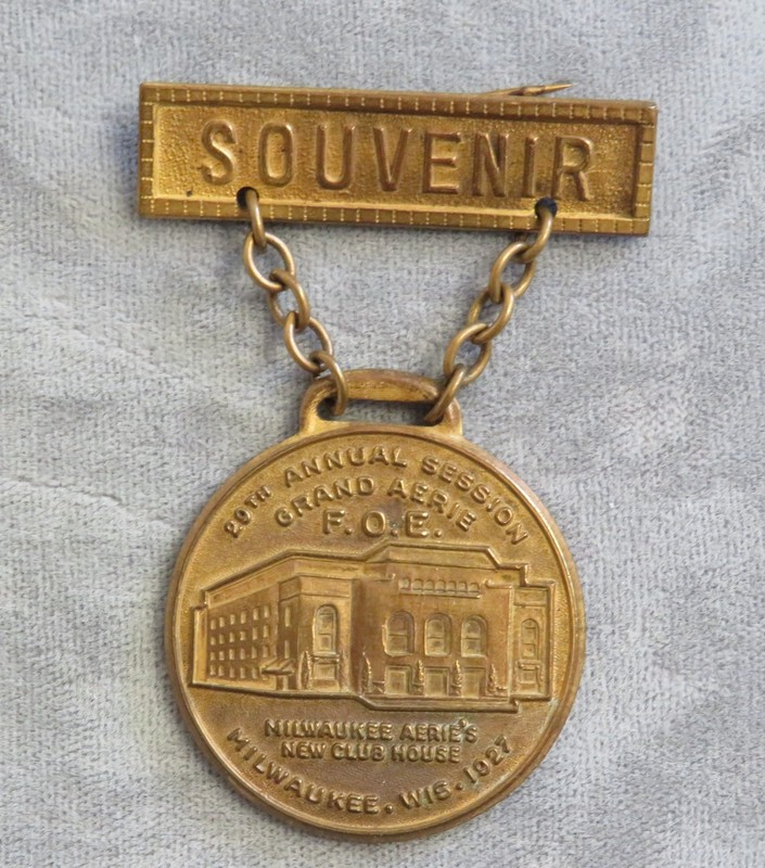 1927 F O E 29th Annual Session Grand Aerie Souvenir Pin Inv# 58