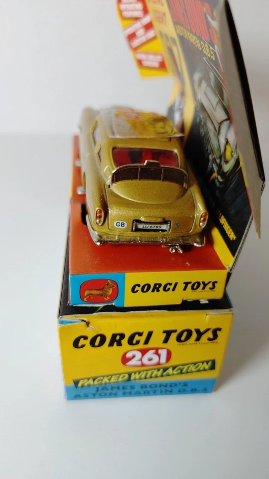 Corgi 261 James Bond 007 Aston Martin DB5 1966   - Image 2 of 4
