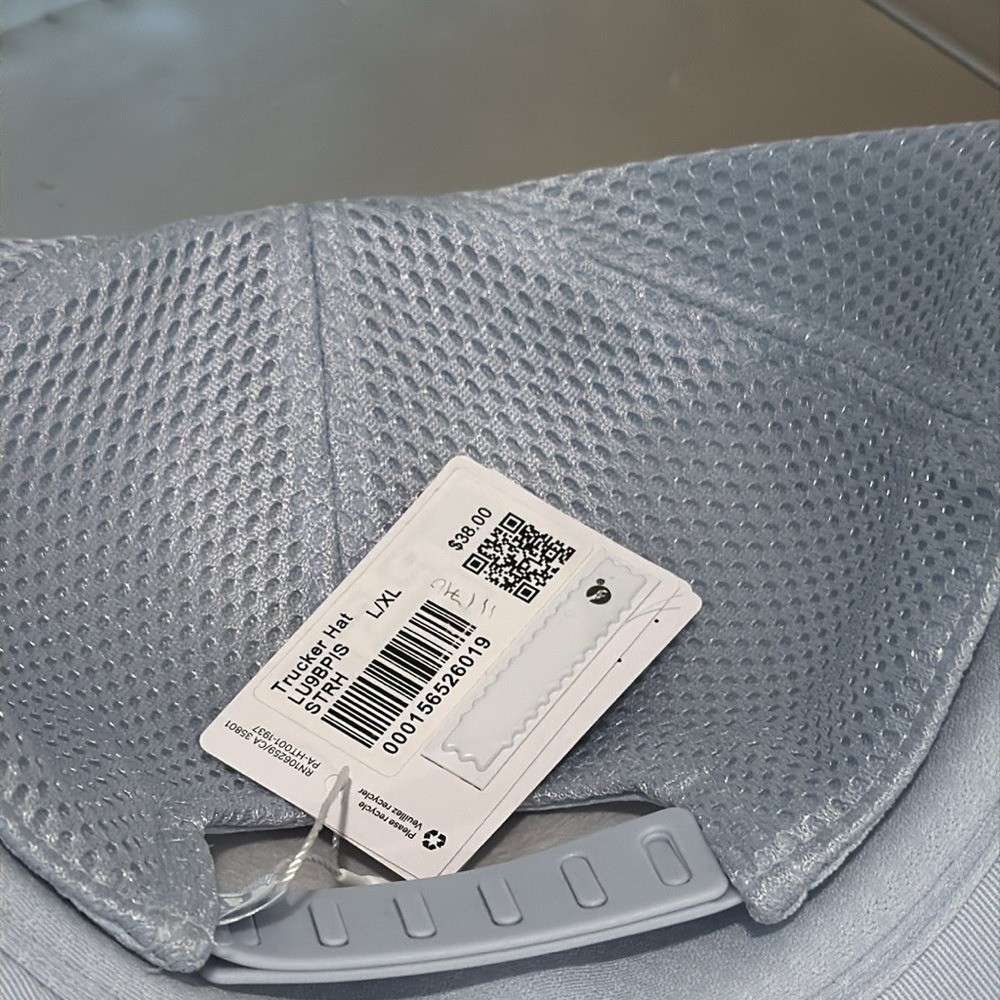 Lululemon Trucker Hat Logo L/XL NWT
STARCH BLUE Lululemon Trucker Hat Logo L/XL NWT STARCH BLUE | eBay main image 4