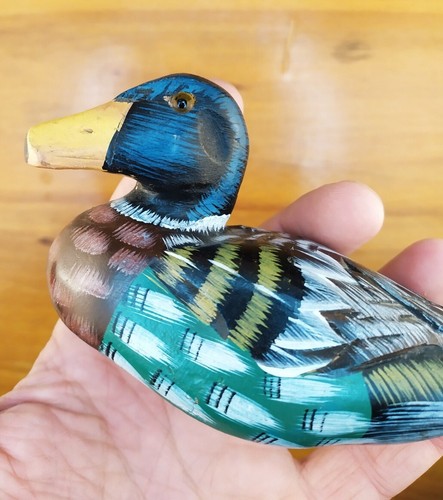 Vintage Carved wooden Duck Decoy Hand Painted 4" Wood figurine glass eyes - Picture 15 of 24