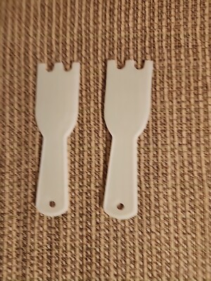 GEORGE FOREMAN LOT OF 2 REPLACEMENT GRILL SCRAPERS - CLEAR 
