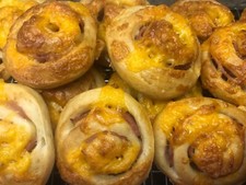 12 Kolaches Prosciutto e Formaggio - Fatti in casa freschi - Cotti