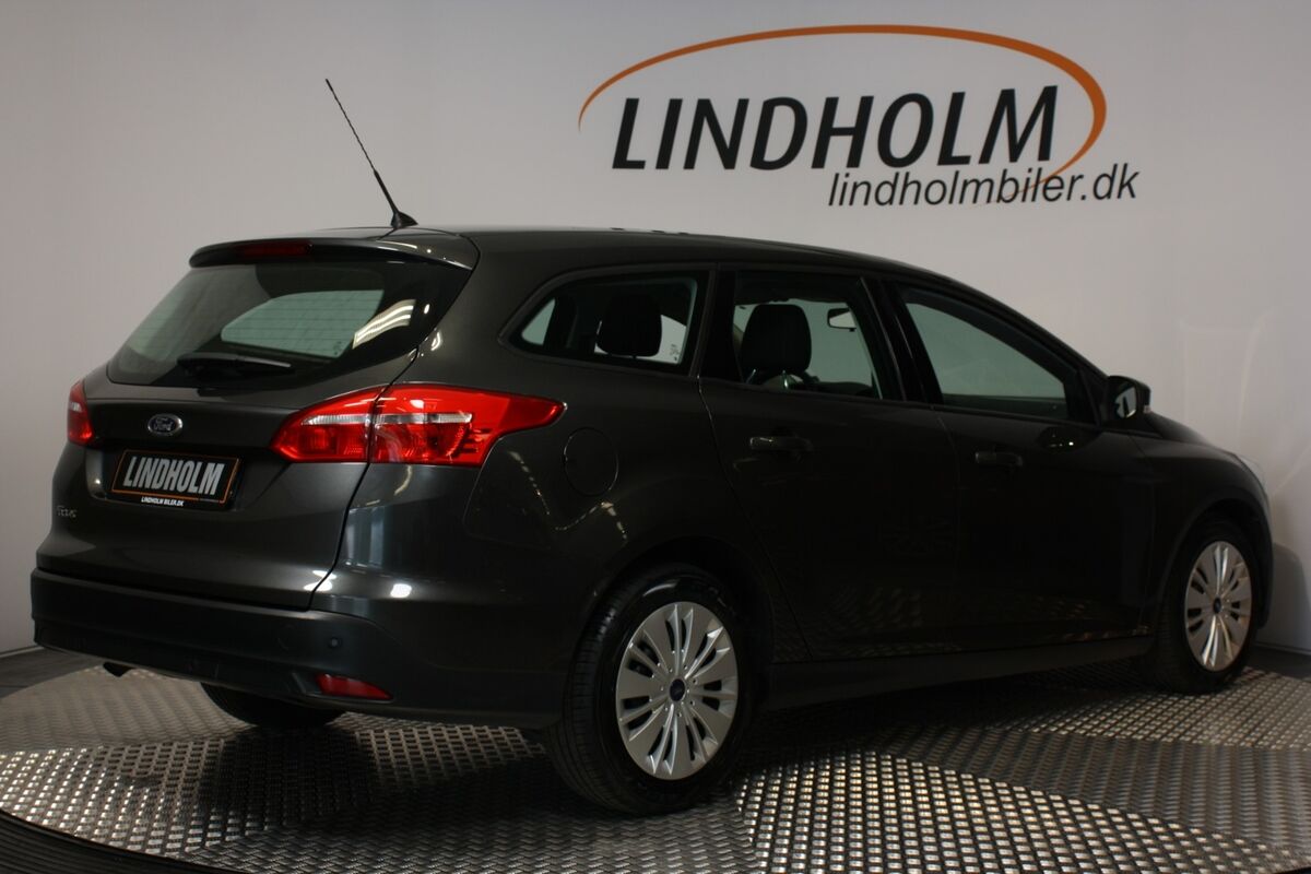 Ford Focus 1,5 TDCi 95 Business stc.