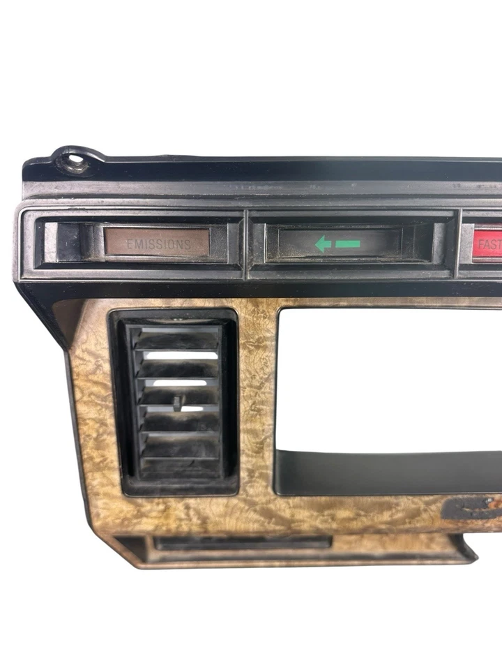 Cuadro de instrumentos Ford F150 F250 Bronco 1980-1986 bisel madera grano OEM Foto 2 de 4
