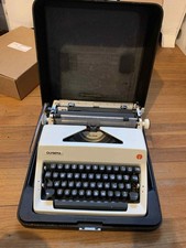 olympia typewriter E0 3573 White 1970 Olympia SM9 DeLuxe with original case thumbnail