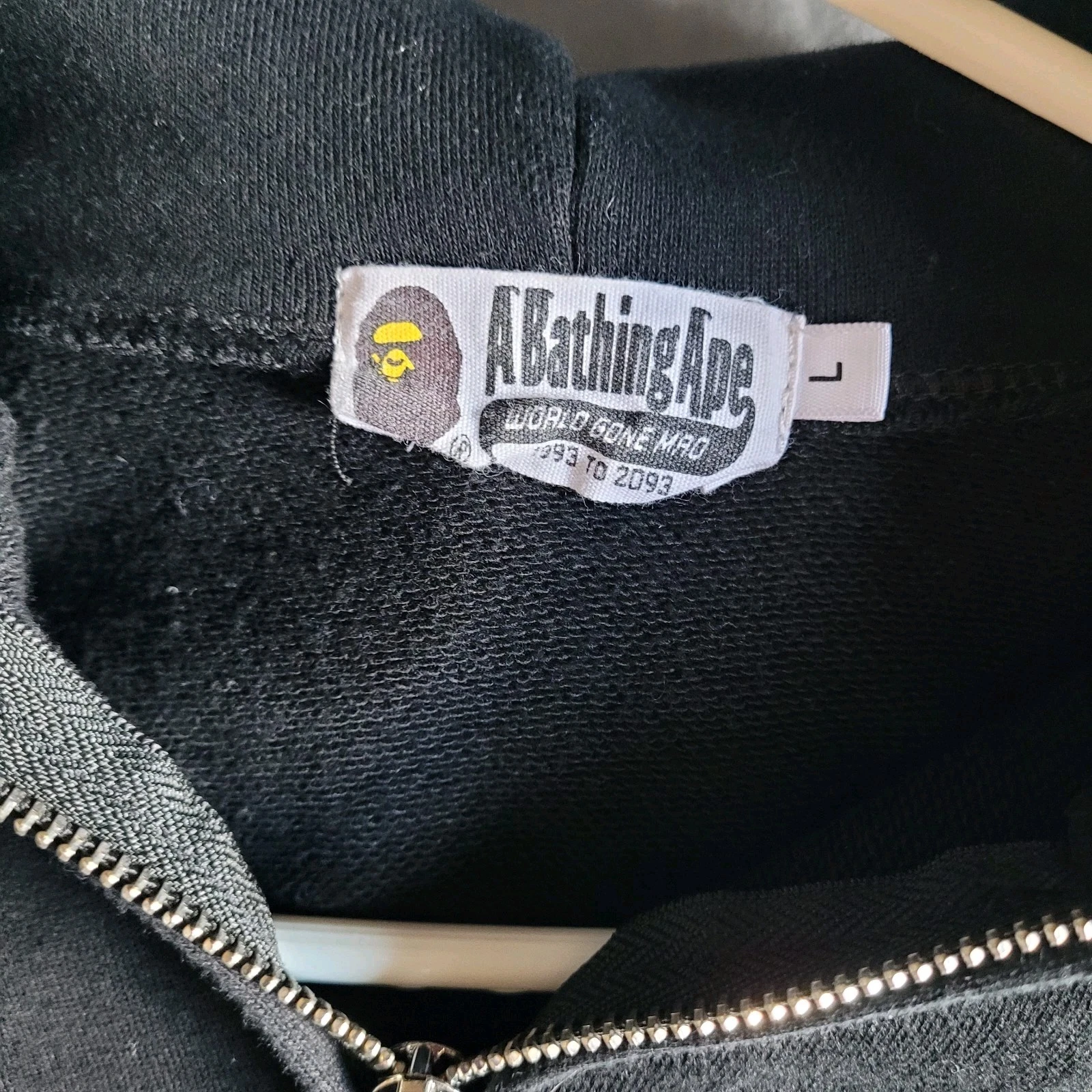 A BATHING APE (BAPE) Felpa con cappuccio e zip intera BAPE Black Shark A Bathing Ape taglia Large riflettente iridiscente