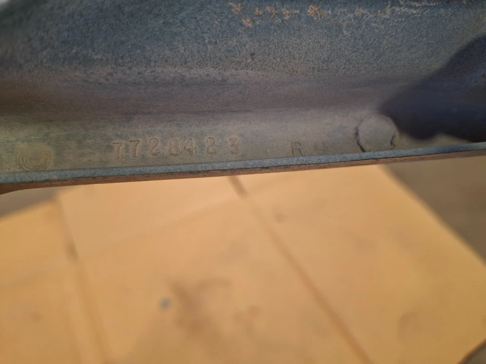 1968 Oldsmobile 98 Quarter Panel Corner Trim Left & Right OEM 7728422 7728423 Foto 2 de 4