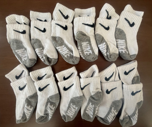 NIKE 12 PAIRS BOYS BABY ANKLE LIGHTWEIGHT EVERYDAY WHITE GRAY LOGO SOCKS 12-24mo