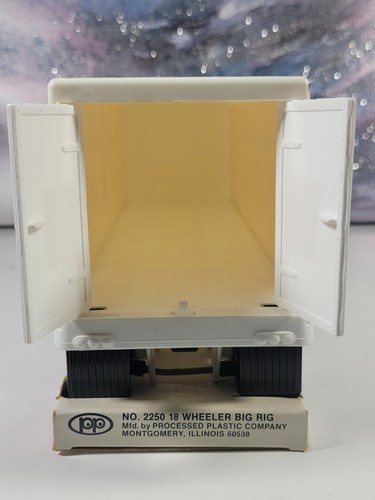 VTG PROCESSED PLASTICS COMPANY 18 WHEELER BIG RIG PLASTIC TOY SET #2250 BOXED - Picture 17 of 21