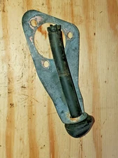 Ski Doo Elan 250 Twin Cylinder Choke Knob with Bracket Good Condition