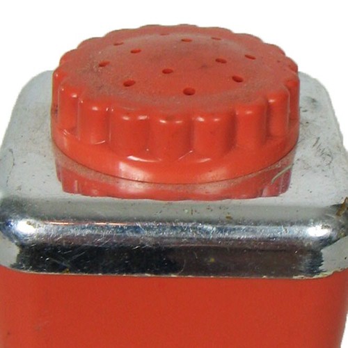 Salero vintage, encanto de mediados de siglo de plástico naranja melocotón 2-1/4" de alto - Imagen 3 de 7