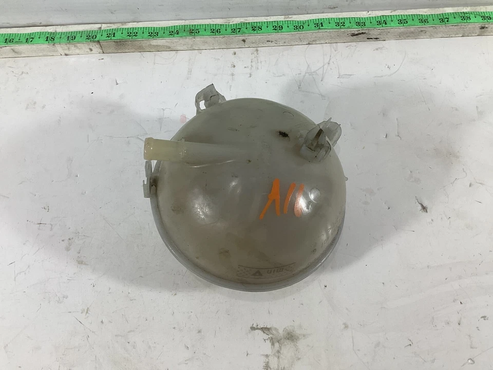 2013 - 2016 Audi A3 Coolant Cooling Expansion Tank Reservoir 5Q0121407G OEM . - Image 2 of 4