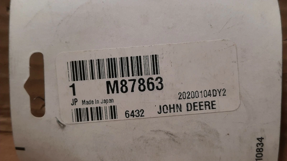 JOHN DEERE #M87863 VALVE GUIDE J241 | eBay