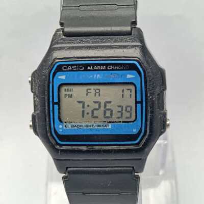 Casio 1572 A168 Quartz Alarm Chrono Digital Vintage Men