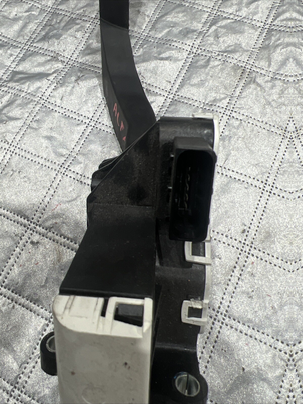 Picture 6 of 8