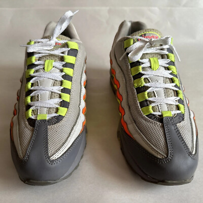 Nike Air Max 95 Youth Size 7Y Grey Volt Neon Yellow Gunsmoke