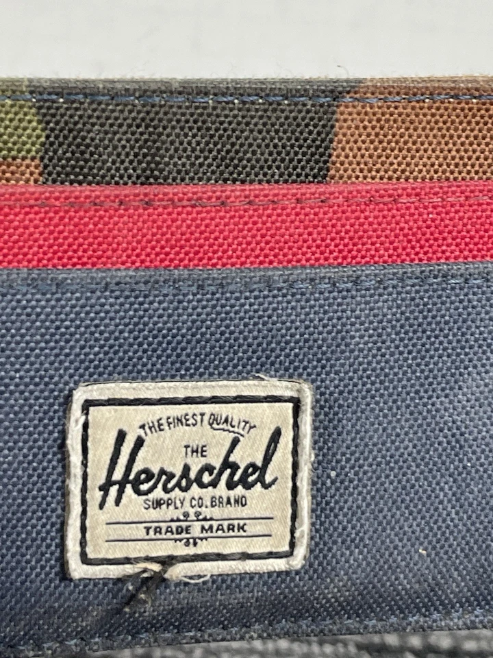 🔥 Herschel • Carteira porta-cartão fina - Imagem 3 de 4