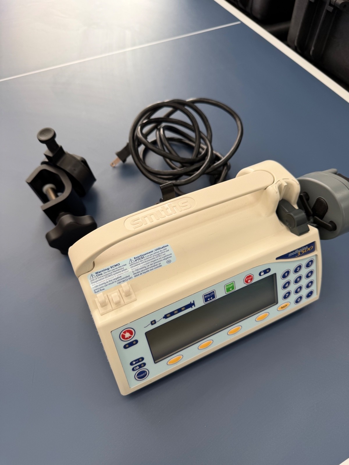 Smiths Medfusion 3500 Infusion Pump v6 w/ Pole Clamp and PharmGaurd