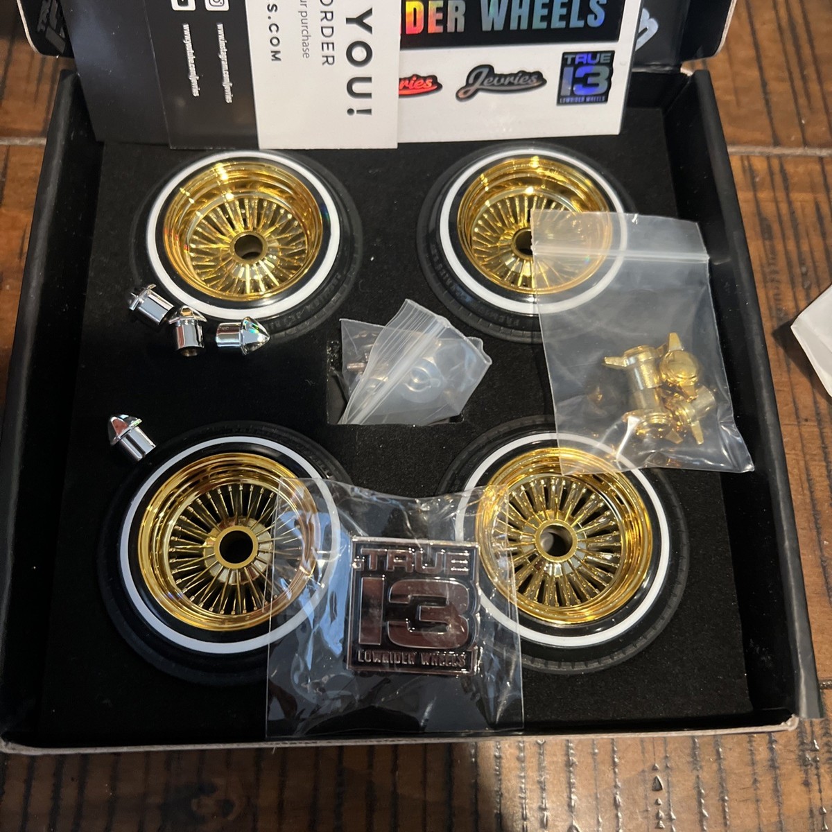 エルヴィナス　フェアリューションE Elvis Presley Aloha From Hawaii Rocket Vinyl Jukebox BLACK FRIDAY