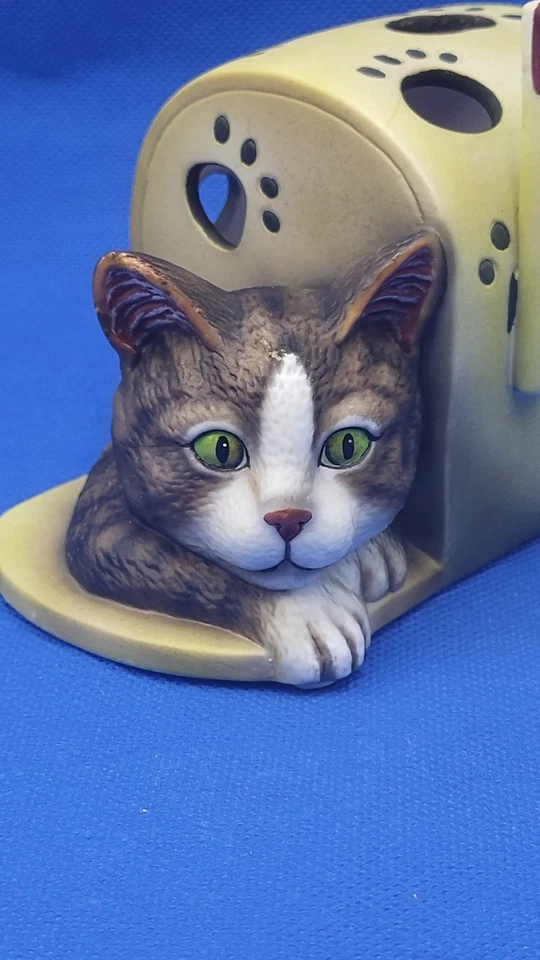 Soporte para candelabros Lang Candles Cat In A Mailbox Foto 4 de 4