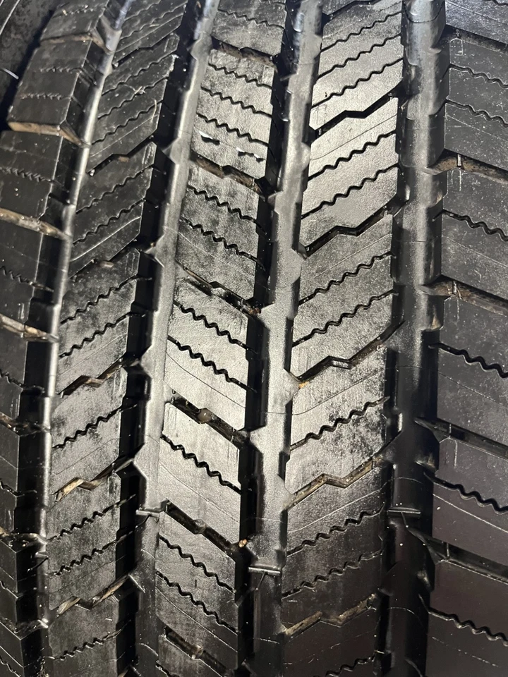 MICHELIN LTX/S2 17" 245/70/17 DESPEGUES NUEVOS CON 0 MILLAS A DESMONTAR.BONITO Foto 3 de 4