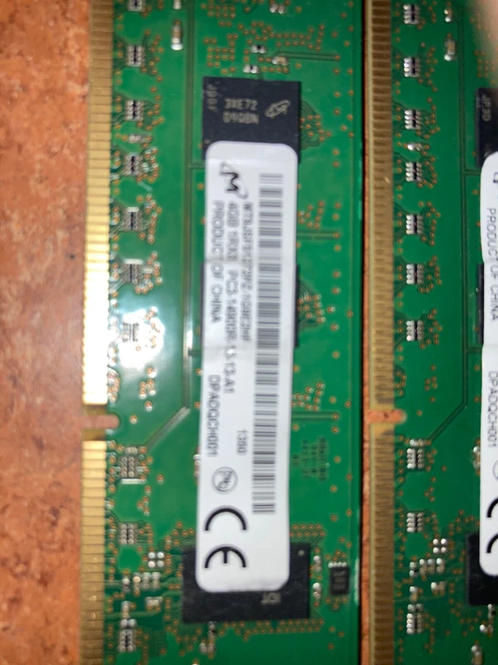 Micron 4GB PC3-14900R-13-13-A1  Memory - MT9JSF51272PZ-1G9E2HF - Image 2 of 4