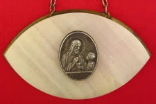 Antique JESUS FIRST COMMUNION Plaque Mini Wall Hanging Chain BREAD OF LIFE Medal