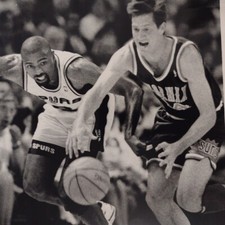 Paul Pressey & Jeff Hornacek Vintage Press Photo San Antonio Spurs 1980's 8x10''