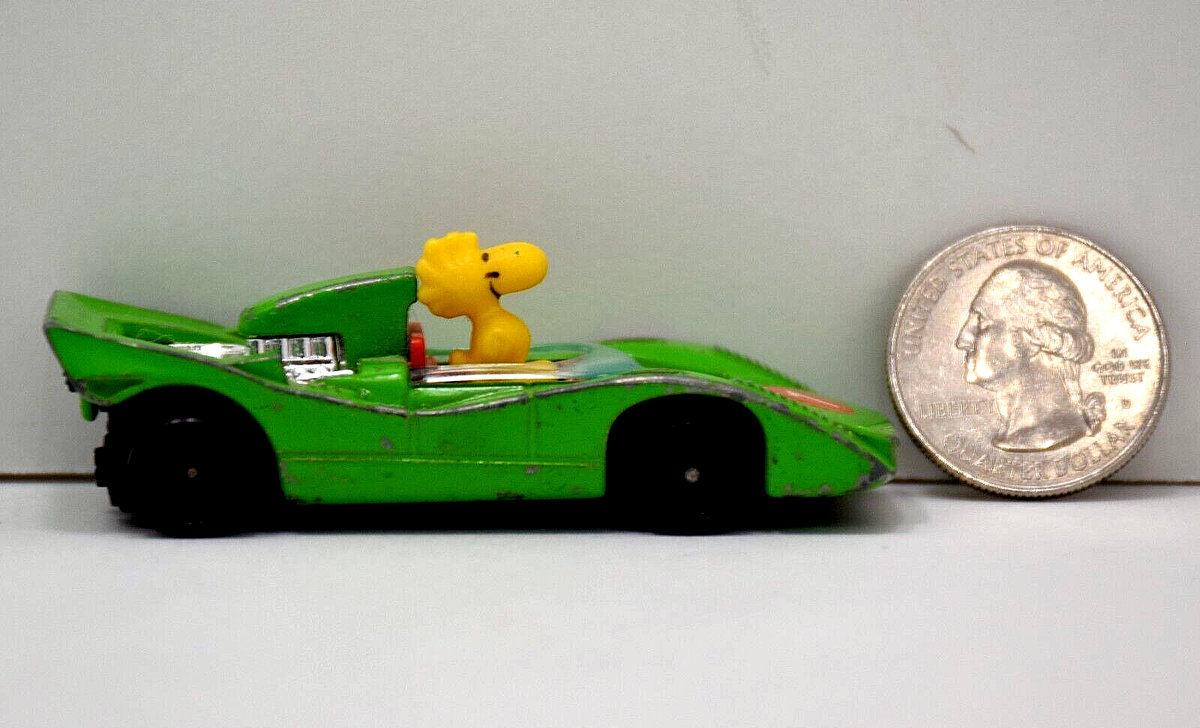 Peanuts Aviva Woodstock Green Race Car #7 Metal Diecast C32 Hong
