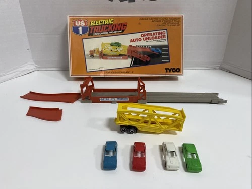 TYCO US-1 Electric Trucking Auto Unloader Set #3465 Used