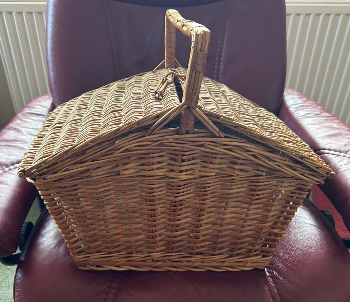 Vintage Large Picnic Hamper / Wicker Basket c/w Double Lid