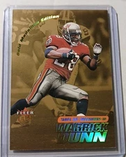 2001 Fleer Ultra Warrick Dunn Gold Medallion #/250 Tampa Bay Buccaneers 