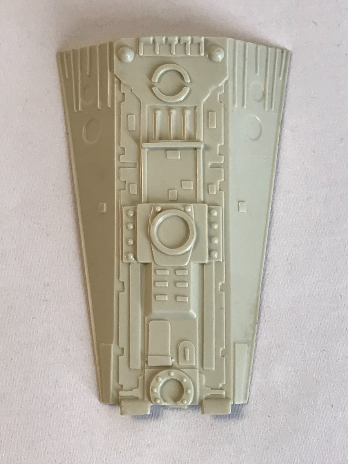 Star Wars Millennium Falcon  Ramp Door Missing a tab  1978 Kenner