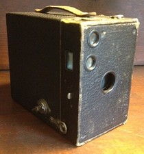 Antique Collectible Kodak Brownie Box Camera Number 2A Model B Patent 1897-1916
