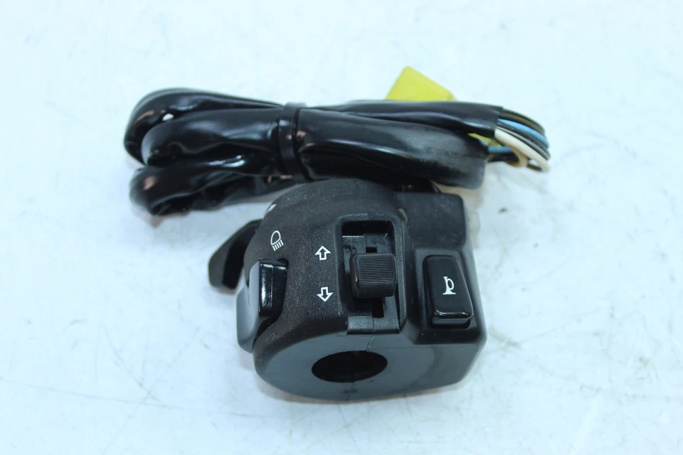 01-03 SUZUKI GSXR 600 OEM LEFT CLIP ON HANDLE HORN SIGNALS SWITCH 37400-33E31 - Image 2 of 4