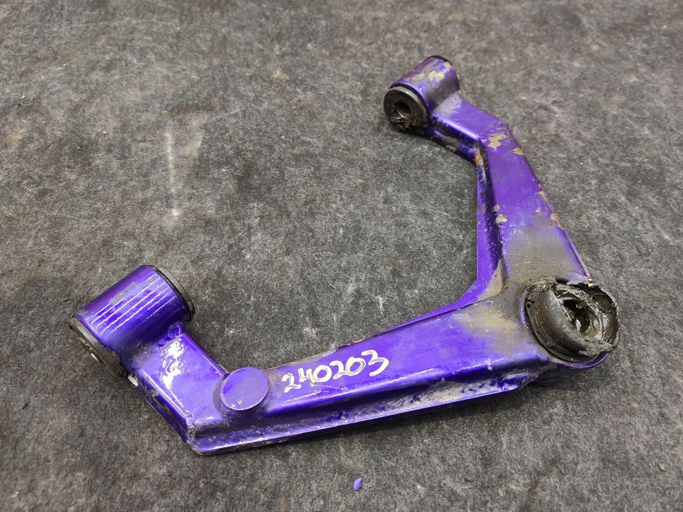 Brazo de control superior delantero McGaughys MCG 52314 Silverado 2500 3500 HD 2011-19 *NOTA Foto 3 de 4