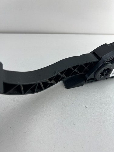 Mazda 3 BL Accelerator Pedal 04/09-10/13 - Picture 3 of 9
